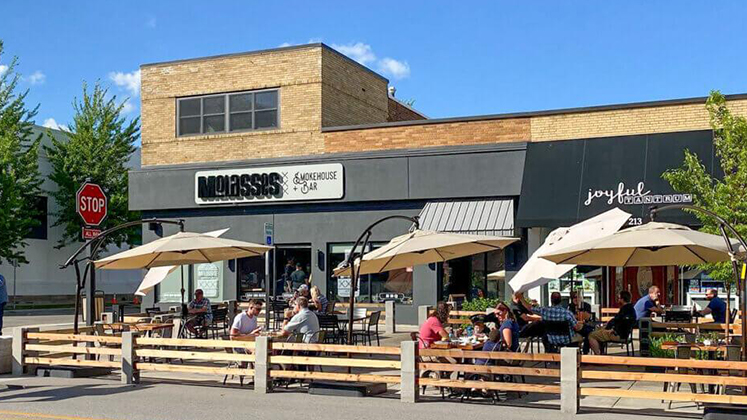 Molasses Smokehouse + Bar